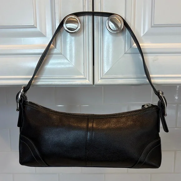 Coach Vintage Y2K Hampton Baguette Leather Soho Mini Bag - HTF - Picture 5 of 16